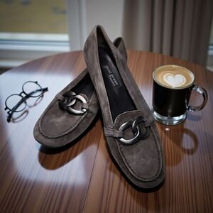 Paul Green, Taupe Suede Loafer, Chain Link, Made In Australia Size 7.5, Us 9.5